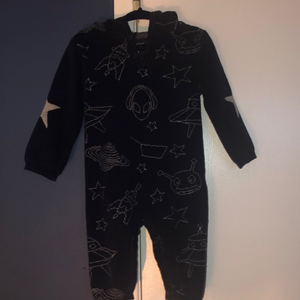 Andy & Evan Baby boy’s one piece hooded “sweater”
